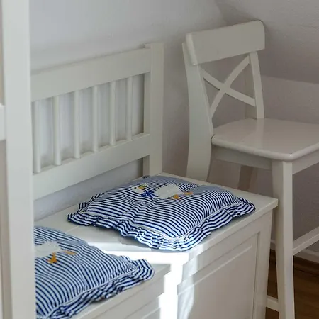 Beachhouse Lornsen Hof App 7 *